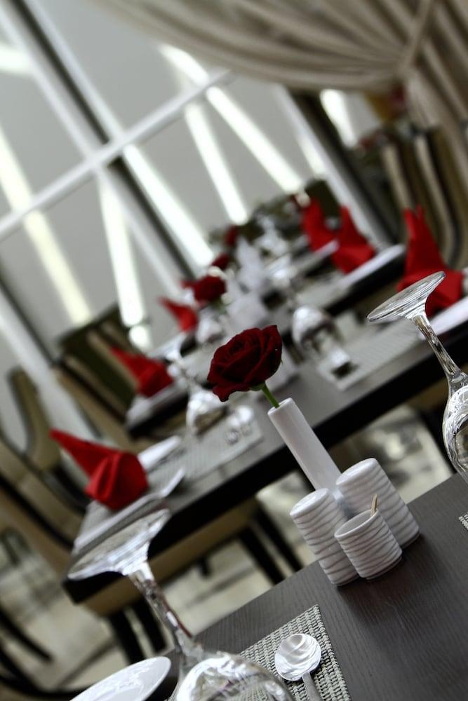Grand Plaza Hotel - Dhabab Эр-Рияд Экстерьер фото