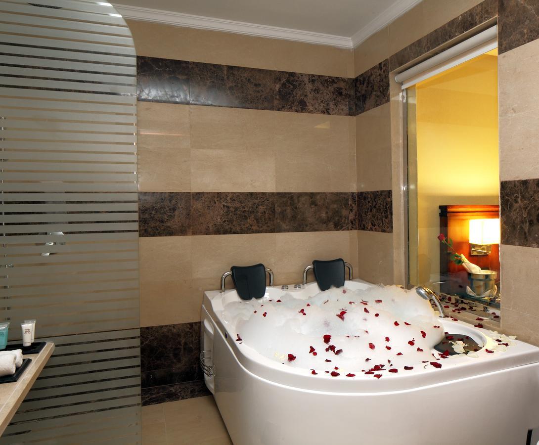 Grand Plaza Hotel - Dhabab Эр-Рияд Экстерьер фото